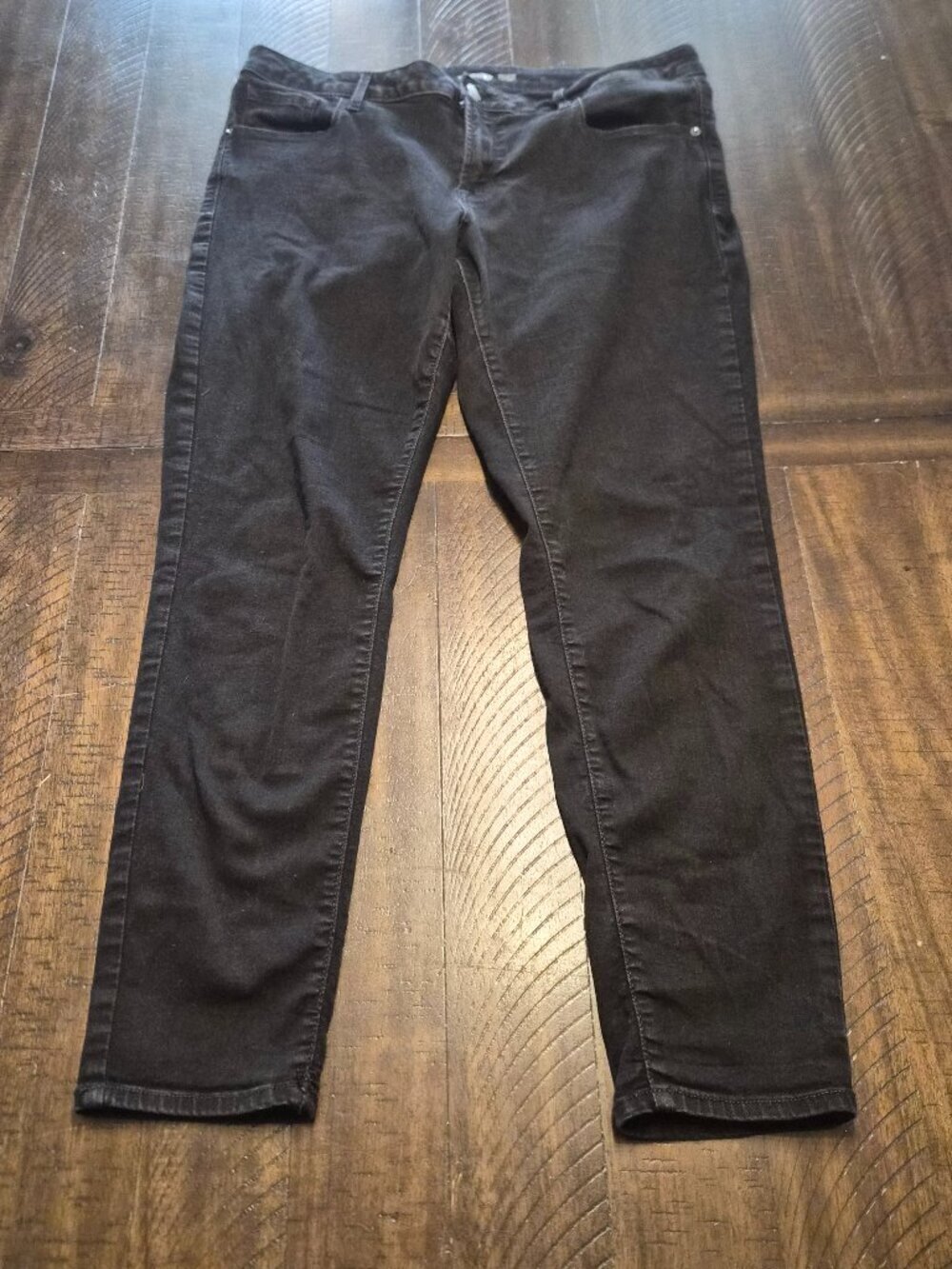 Old Navy Rockstar Womens Black Denim Super Skinny Low Rise Jeans Size 16 G103